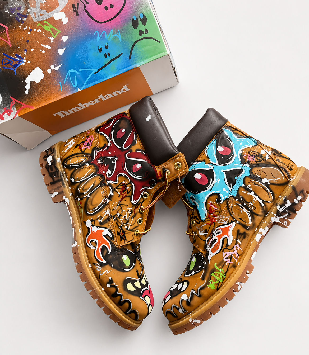GRAFFITI-ADORNED TIMBERLAND BOOTS & BOX
