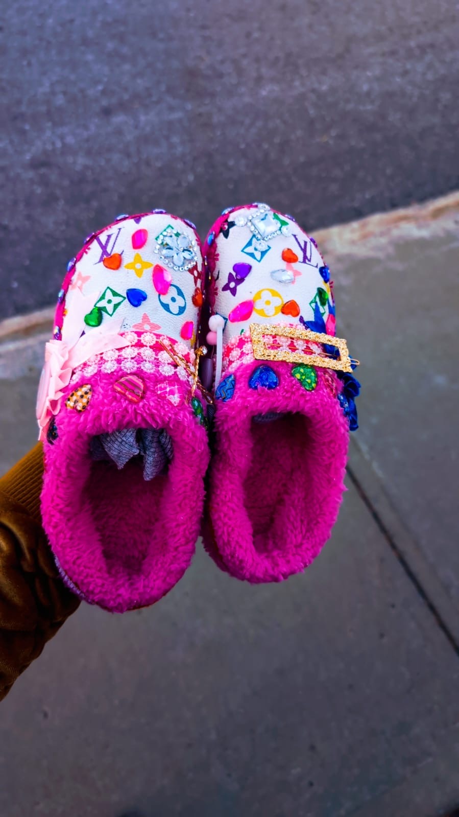 COLORFUL EMBELLISHED COZY SLIPPERS / CROCS HANDMADE
